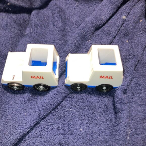 Fisher Price Little People Mail Truck 1986 Lot Of 2, Vintage Toy Collectibles - Picture 3 of 7